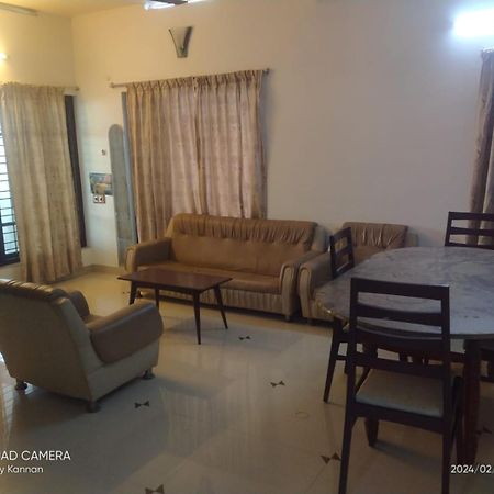 Parthasarathy Home Stay Thiruvananthapuram Екстер'єр фото